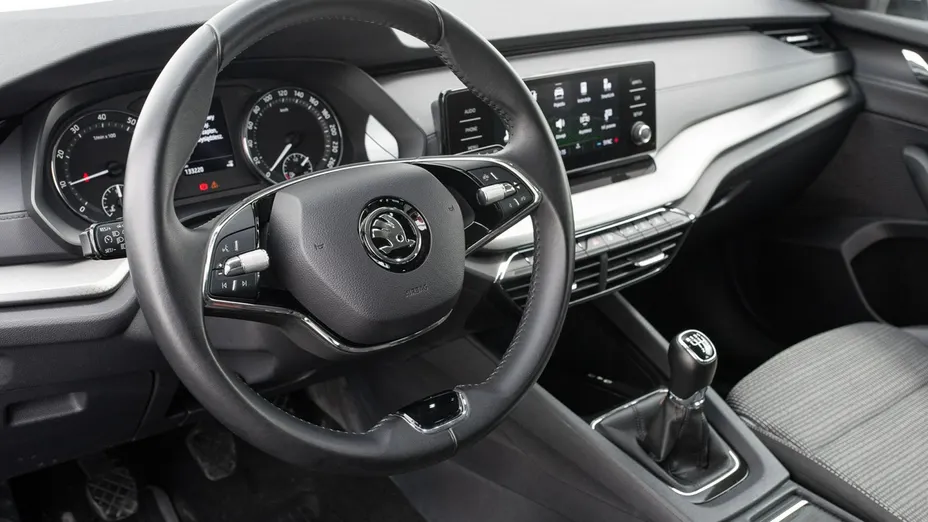 SKODA Octavia -