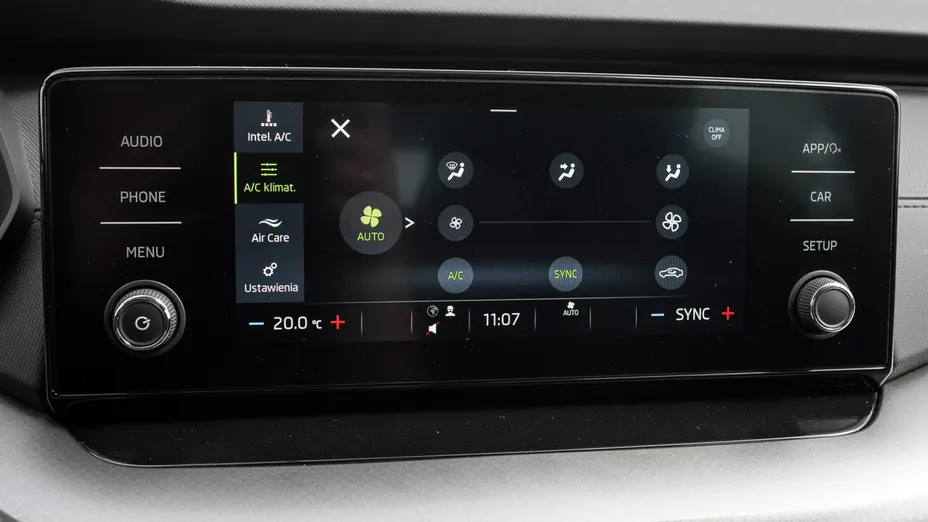 SKODA Octavia -