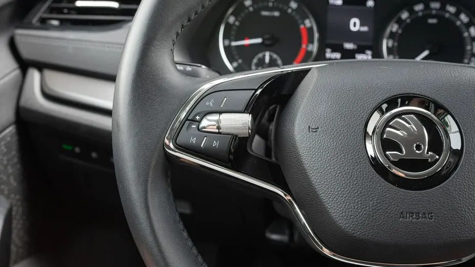 SKODA Octavia -