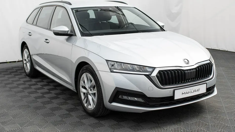 SKODA Octavia -