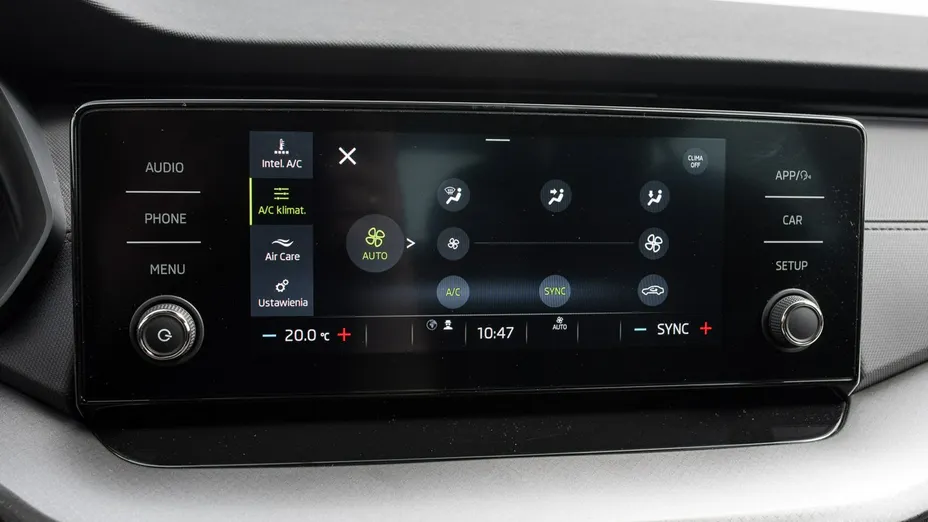 SKODA Octavia -