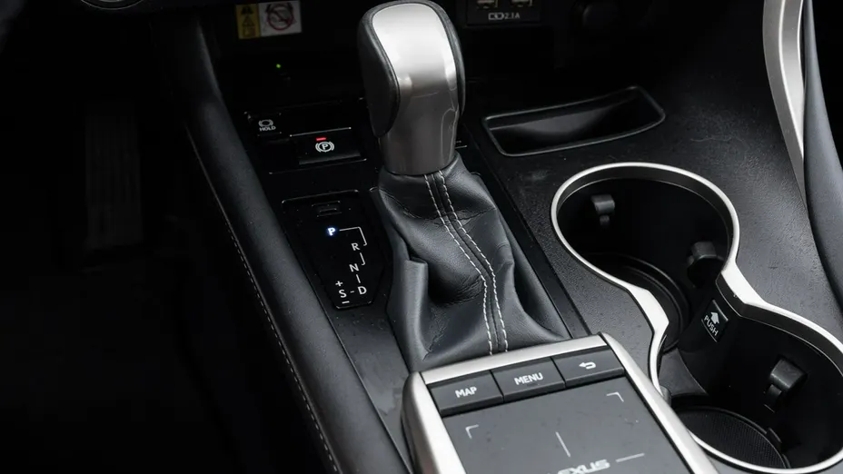 LEXUS RX -