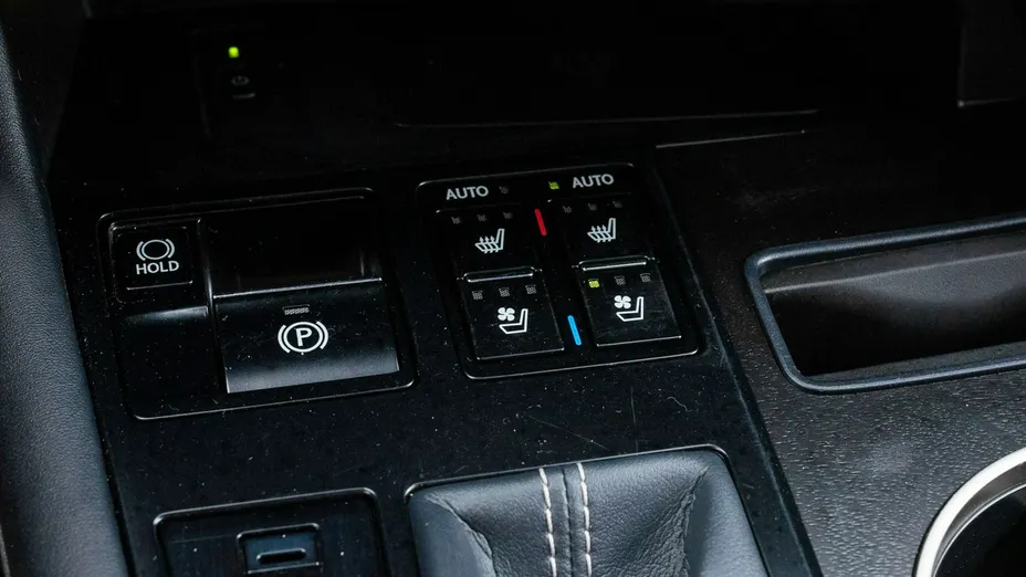 LEXUS RX -