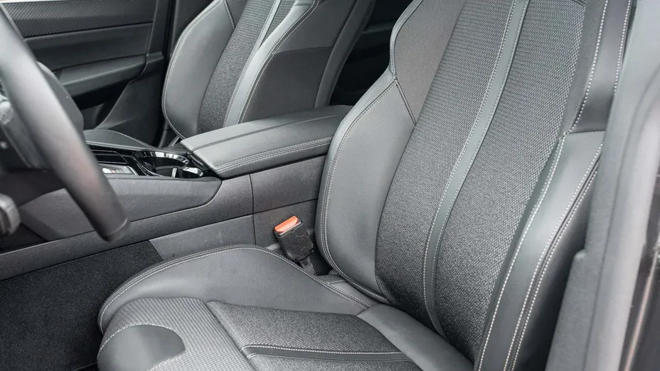 PEUGEOT 508 -