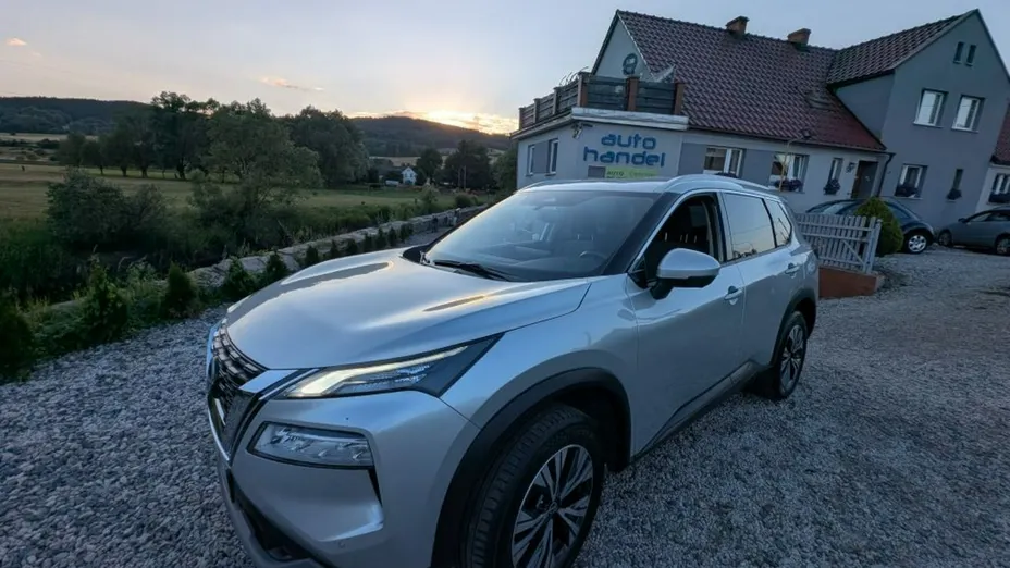 NISSAN X-Trail -