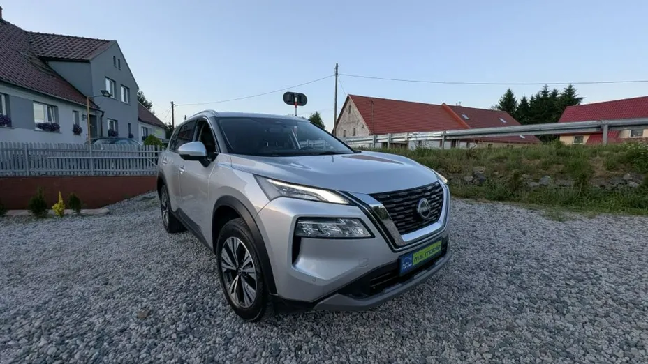 NISSAN X-Trail -