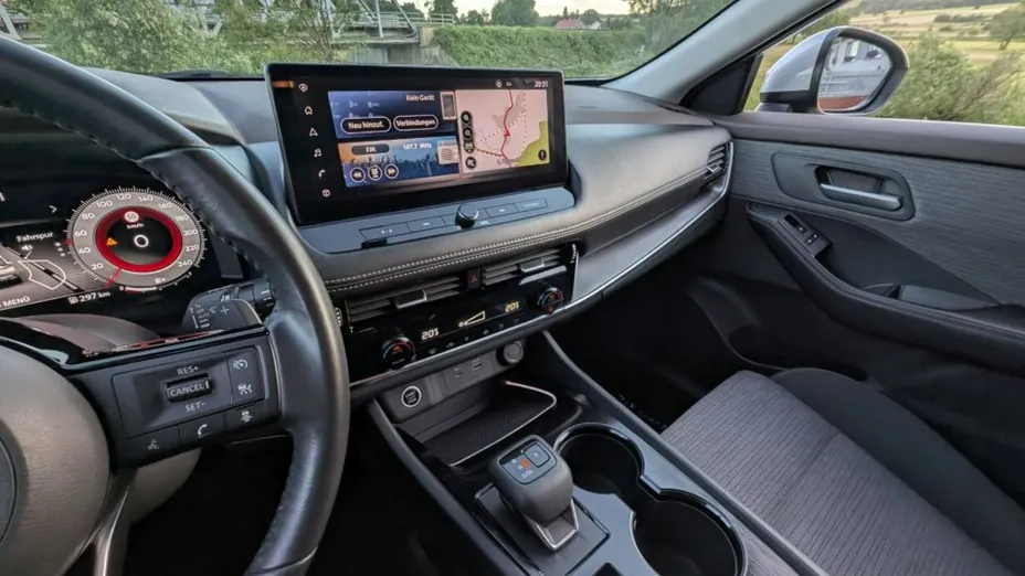 NISSAN X-Trail -