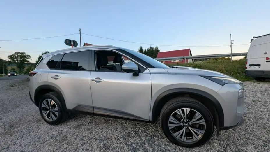 NISSAN X-Trail -