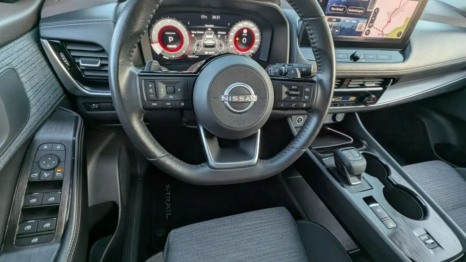 NISSAN X-Trail -