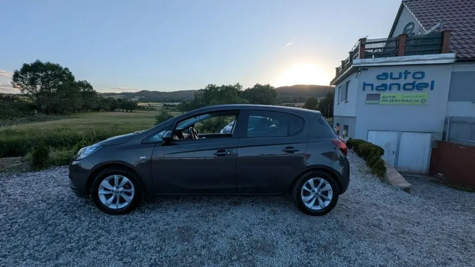 OPEL Corsa -