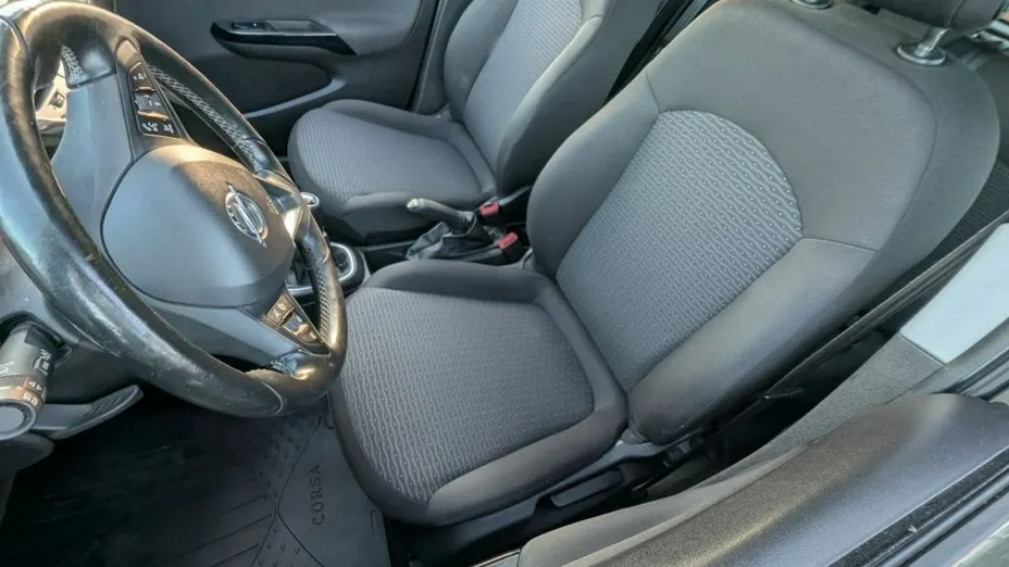 OPEL Corsa -
