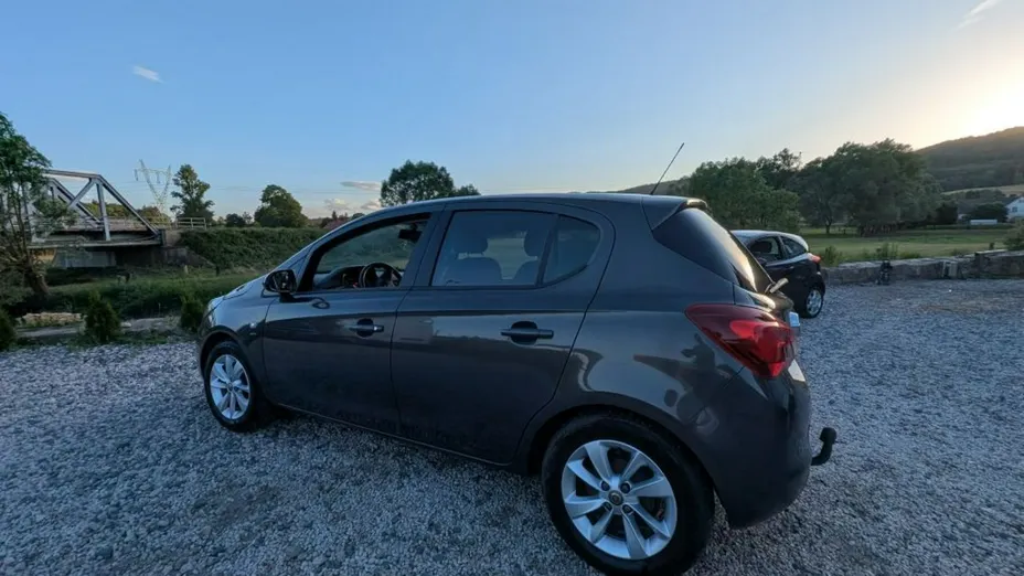 OPEL Corsa -