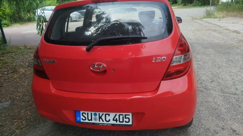 HYUNDAI i20 -