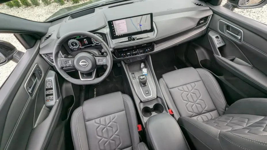 NISSAN Qashqai -