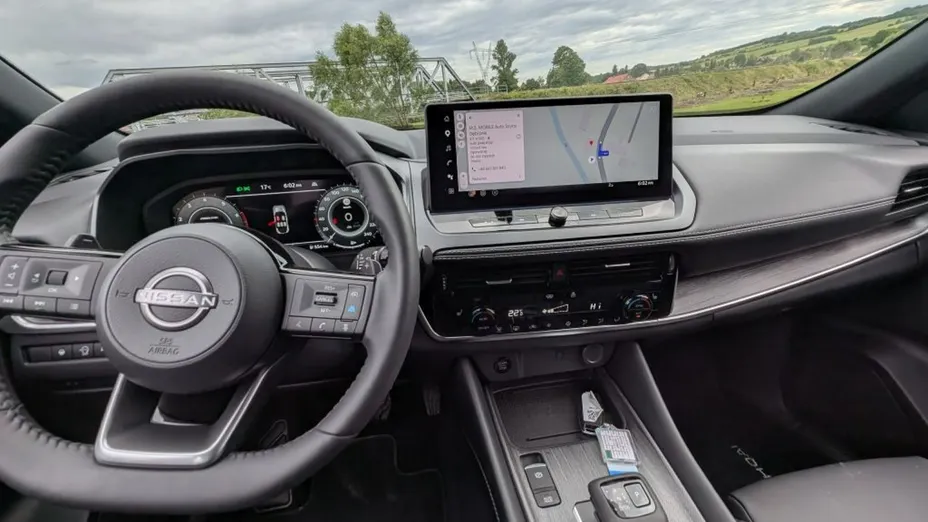 NISSAN Qashqai -