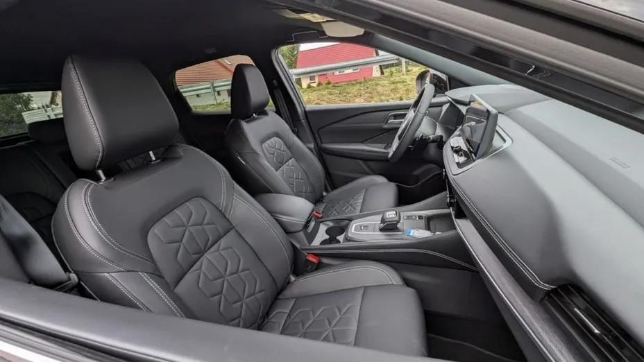 NISSAN Qashqai -