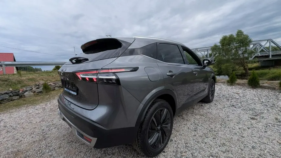NISSAN Qashqai -