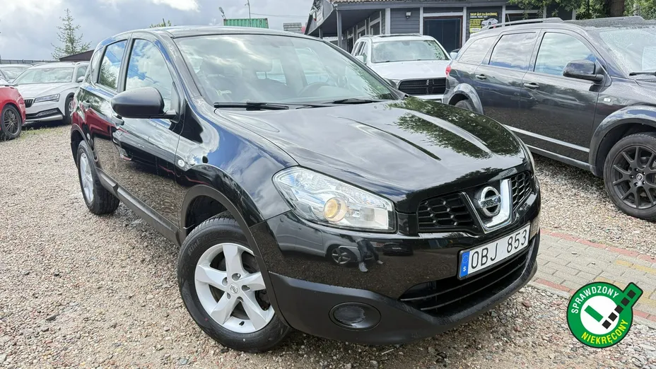 NISSAN Qashqai -