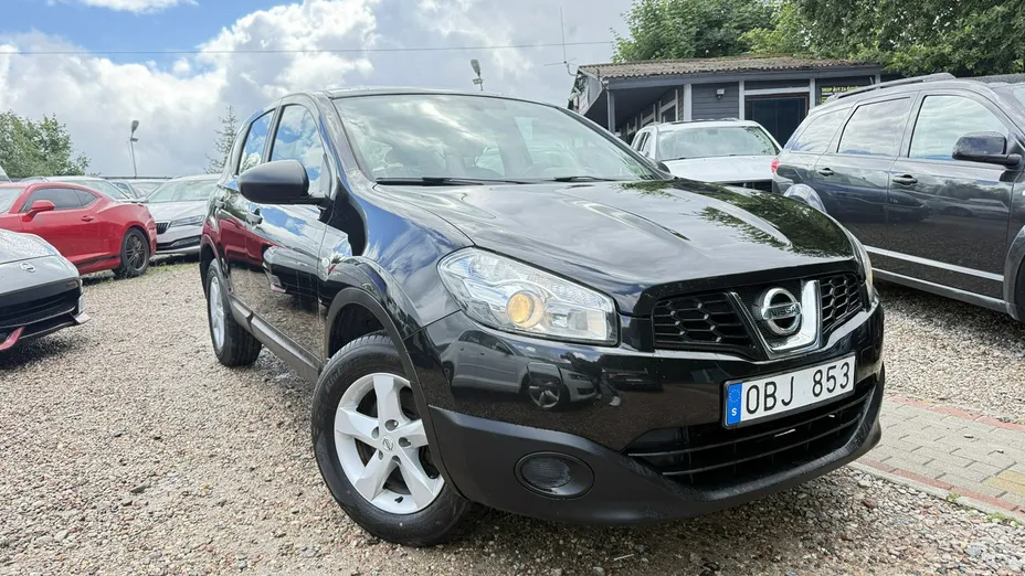 NISSAN Qashqai -