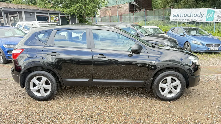 NISSAN Qashqai -