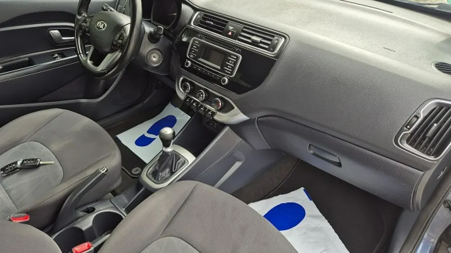 KIA Rio -