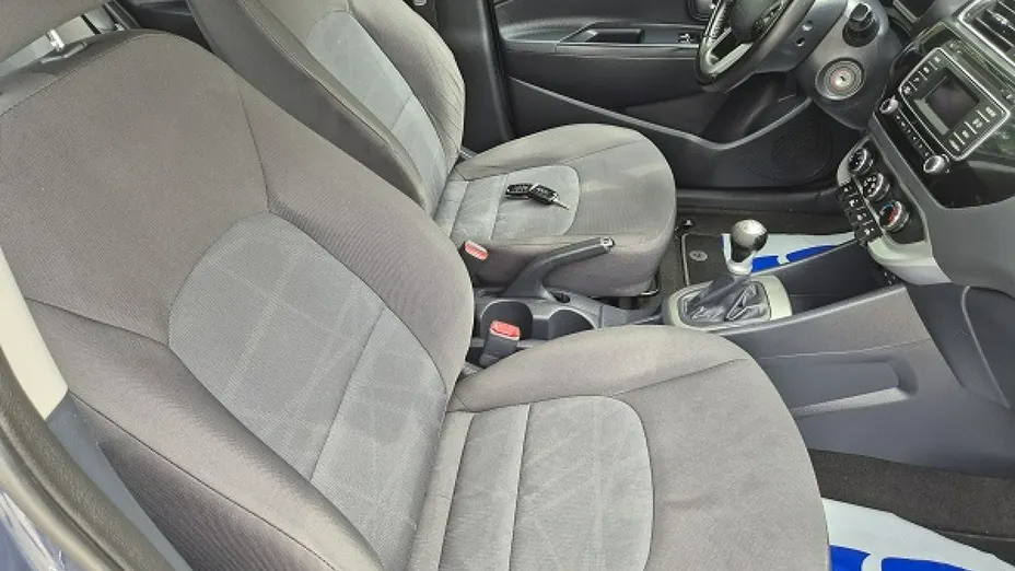 KIA Rio -