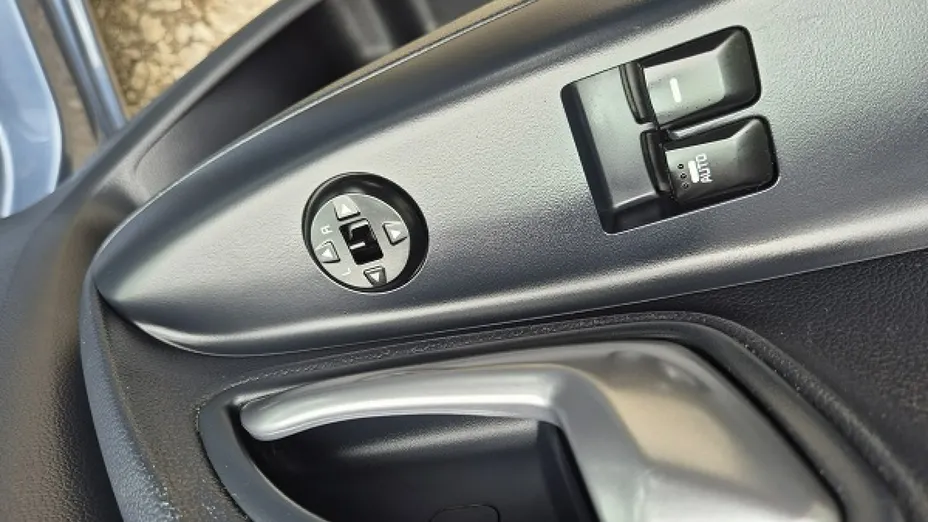 KIA Rio -
