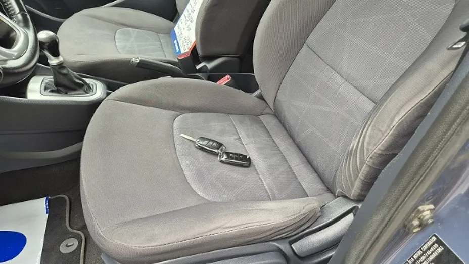 KIA Rio -