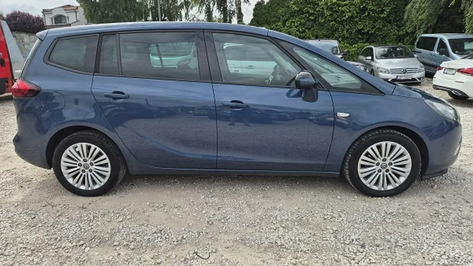 OPEL Zafira -