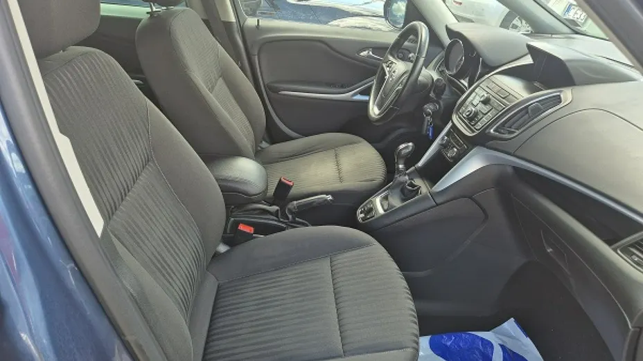 OPEL Zafira -