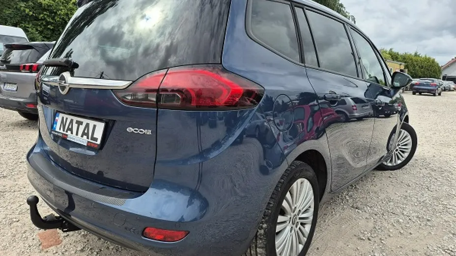 OPEL Zafira -
