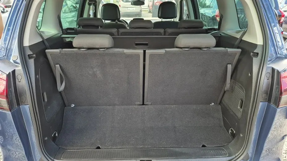 OPEL Zafira -