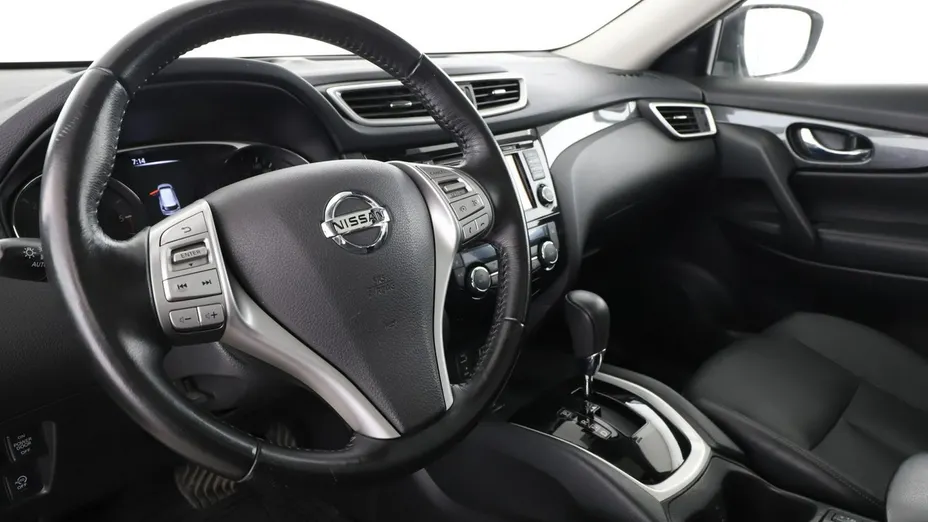 NISSAN X-Trail -