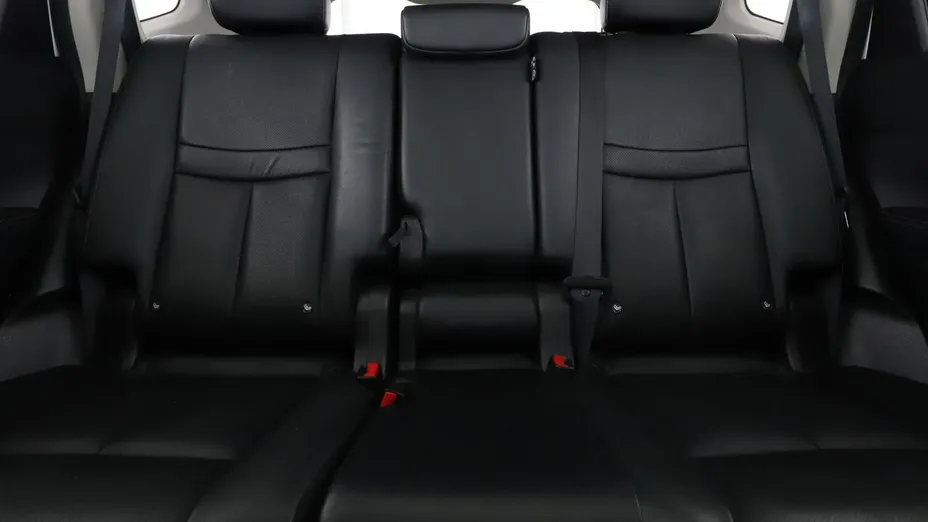 NISSAN X-Trail -