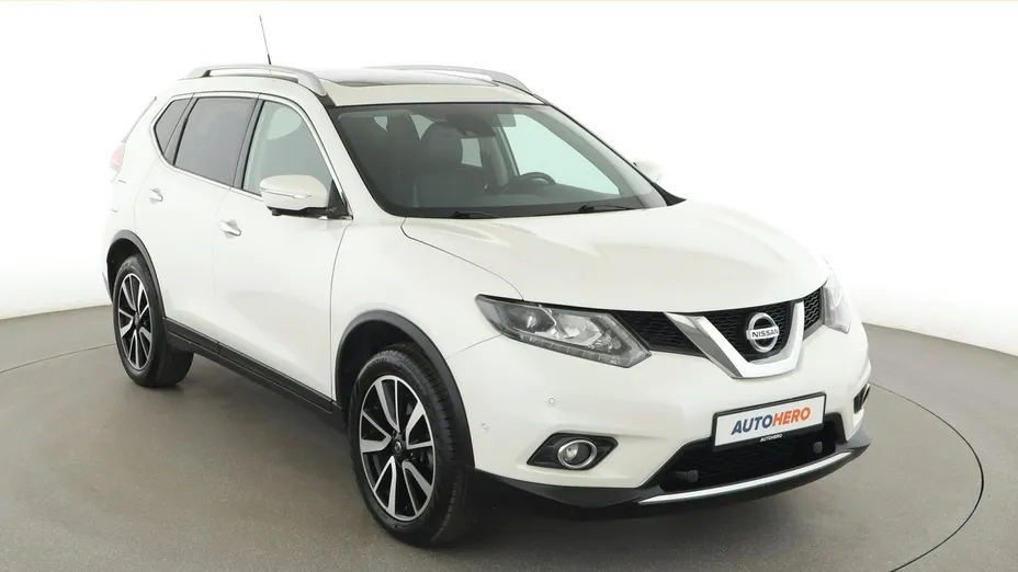 NISSAN X-Trail -