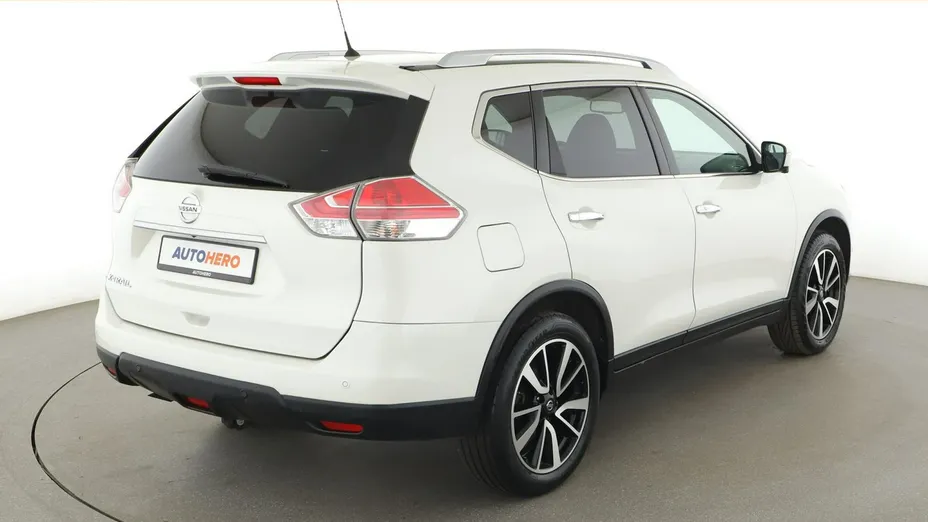 NISSAN X-Trail -