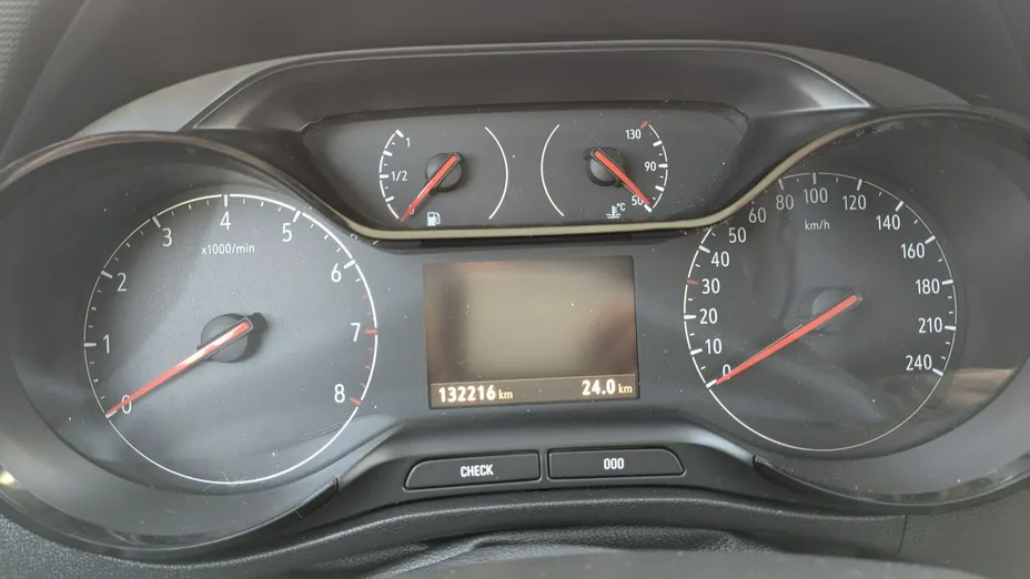 OPEL Crossland X -