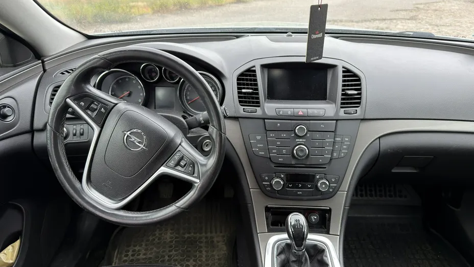 OPEL Insignia -