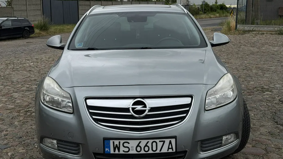 OPEL Insignia -