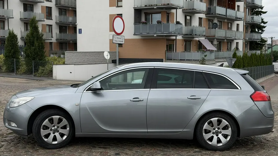 OPEL Insignia -