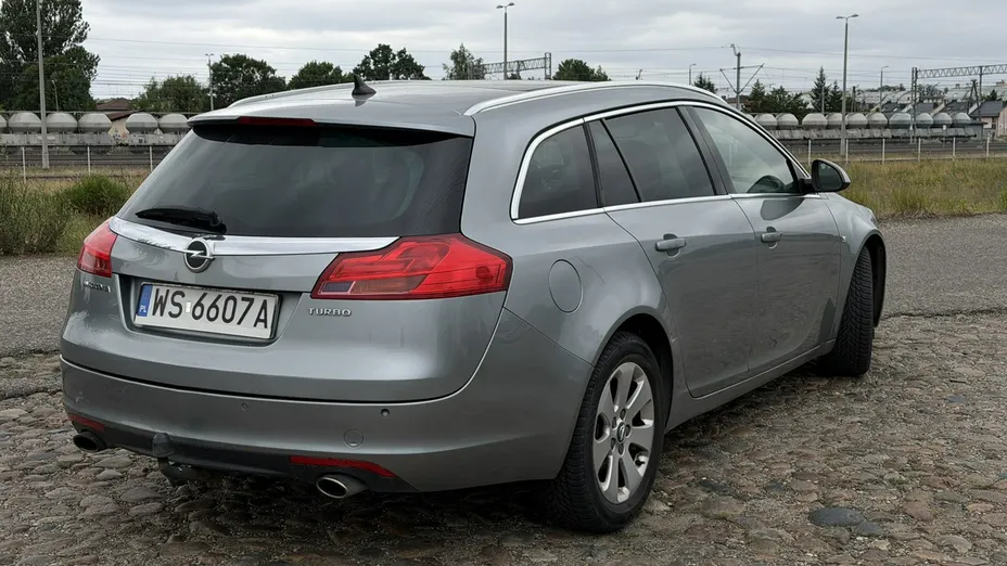 OPEL Insignia -