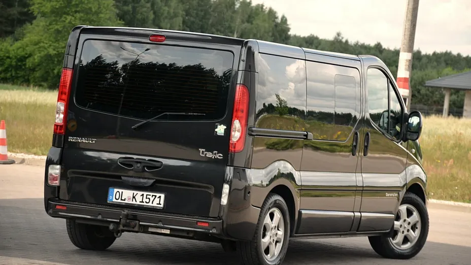 RENAULT Trafic -