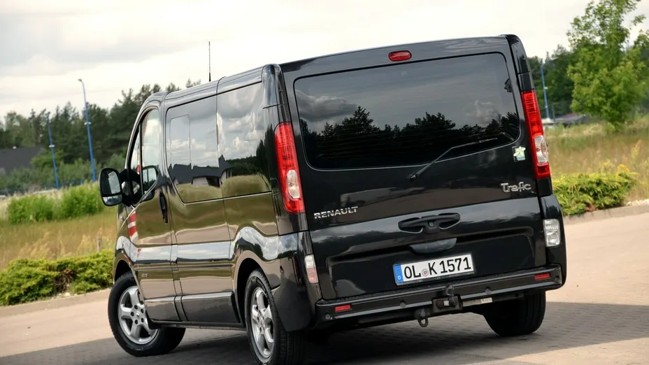 RENAULT Trafic -