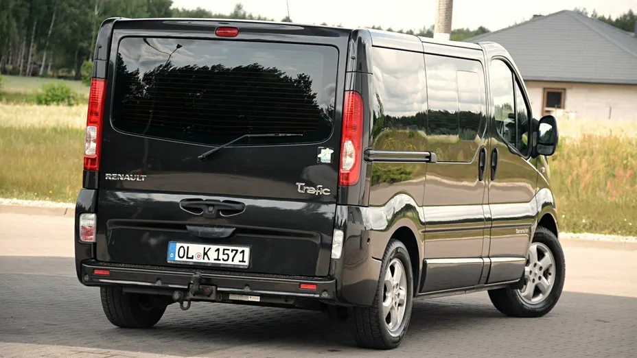 RENAULT Trafic -