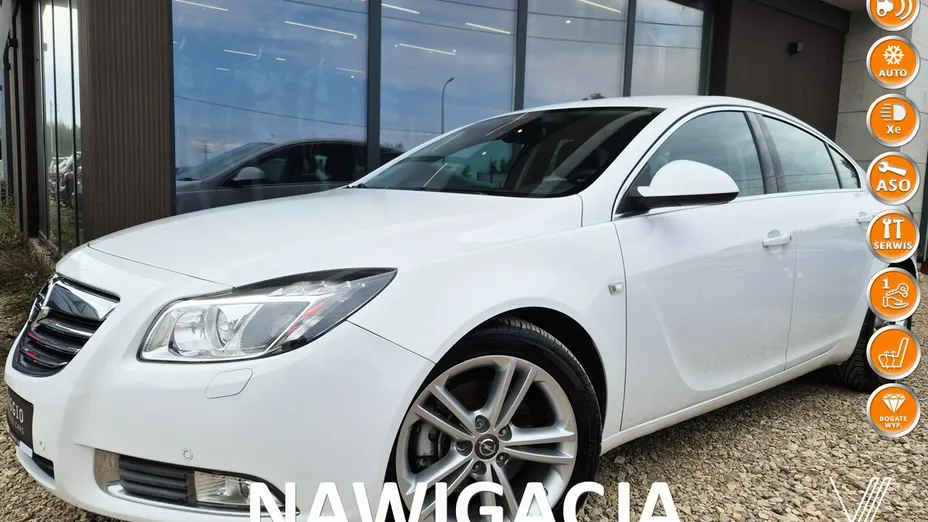 OPEL Insignia -