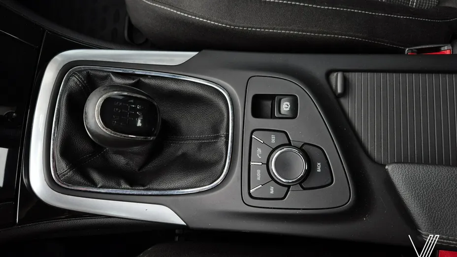 OPEL Insignia -