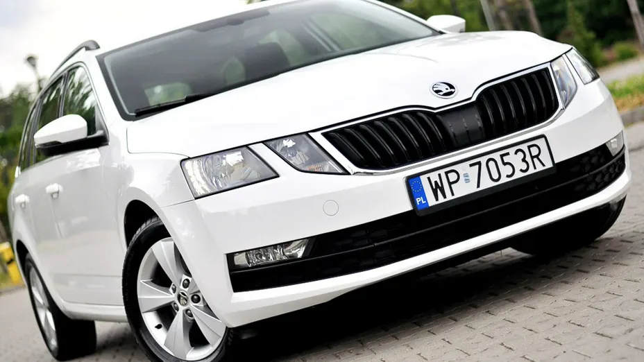 SKODA Octavia -