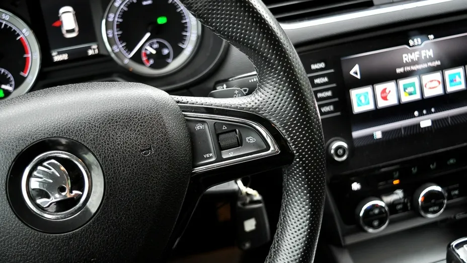 SKODA Octavia -