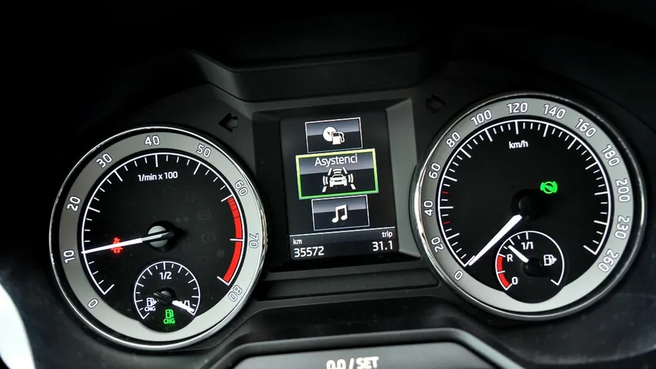 SKODA Octavia -