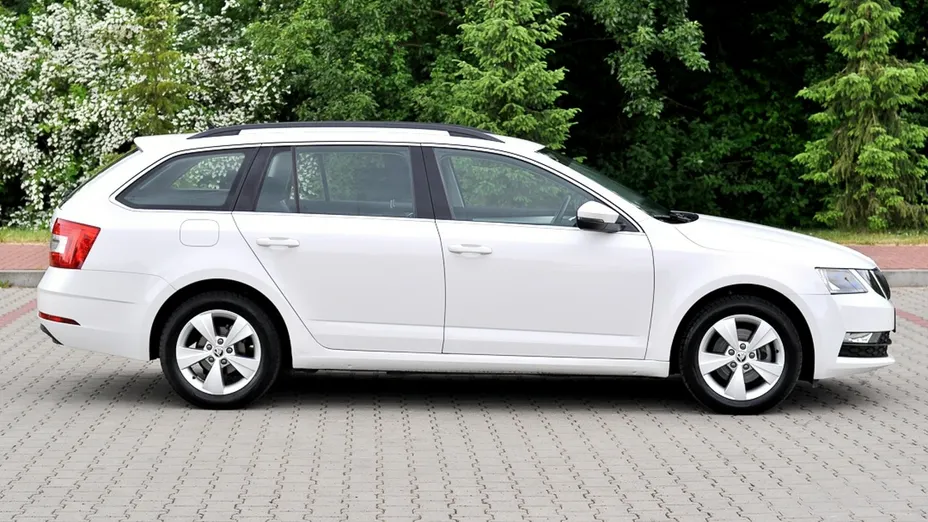 SKODA Octavia -